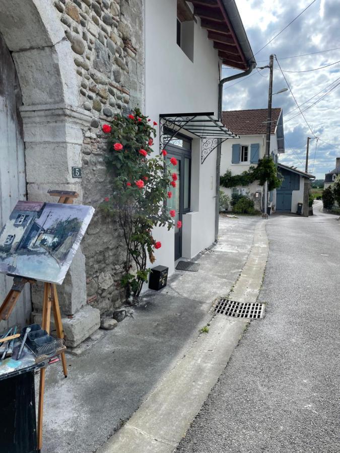 La Poterie Bed & Breakfast Carresse Exterior photo